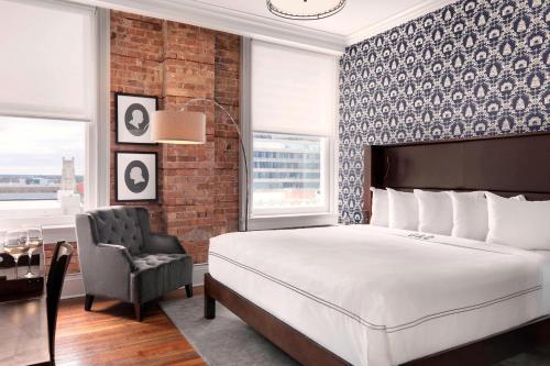 Q&C Hotel and Bar New Orleans, Autograph Collection - Best New Orleans Boutique Hotels