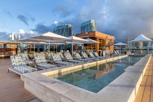 Hilton Grand Vacations Club Hokulani Waikiki Honolulu - Best Hilton Worldwide Hotels in Hawaii