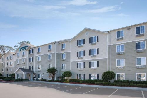 hotels with suites in Jacksonville