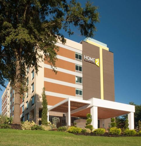 Home2 Suites By Hilton Atlanta Perimeter Center - Best Parking Hotels in Atlanta, GA