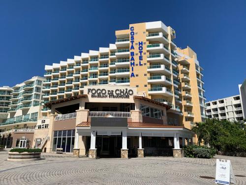 Costa Bahia Hotel Paseo Caribe - Best Hotels near Escuela de Artes Plasticas de Puerto Rico