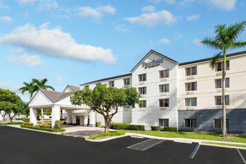 Fairfield Inn & Suites Boca Raton - Best Parking Hotels in Boca Raton, FL