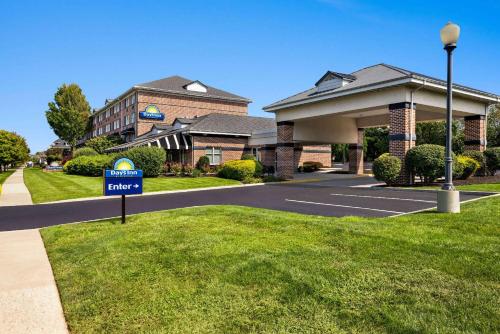 Days Inn by Wyndham Hershey - Best Fitness Hotels in Hershey, PA