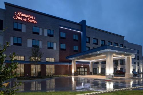 Hampton Inn & Suites Dallas - Farmers Branch