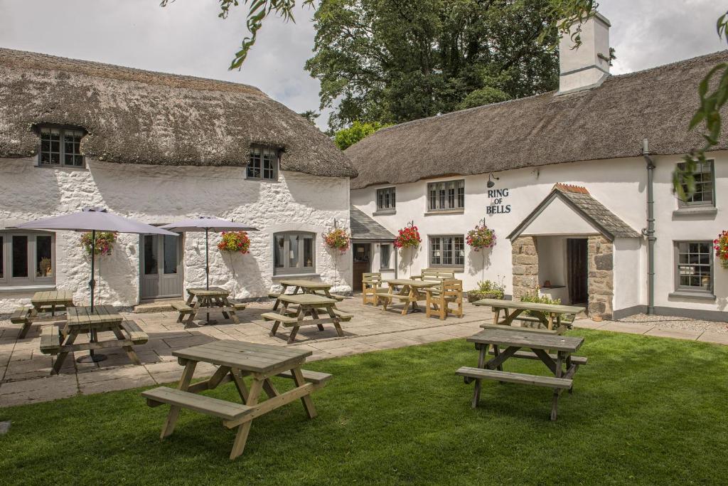 Eversfield Organic at The Ring of Bells Inn - Best Hotels in Devon