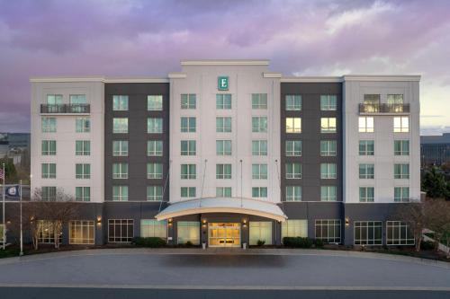 Embassy Suites by Hilton Dulles North Loudoun - Best Embassy Suites by Hilton Hotels in Virginia