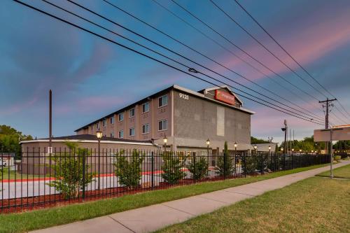 hotels with suites in Austin