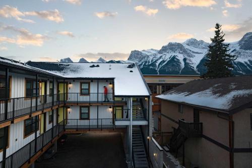 Basecamp Suites Canmore - Best Hotels in Canmore