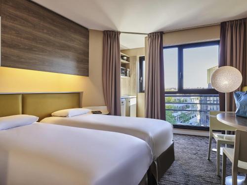 AppartHotel Mercure Paris Boulogne - Best Pool Hotels in Paris