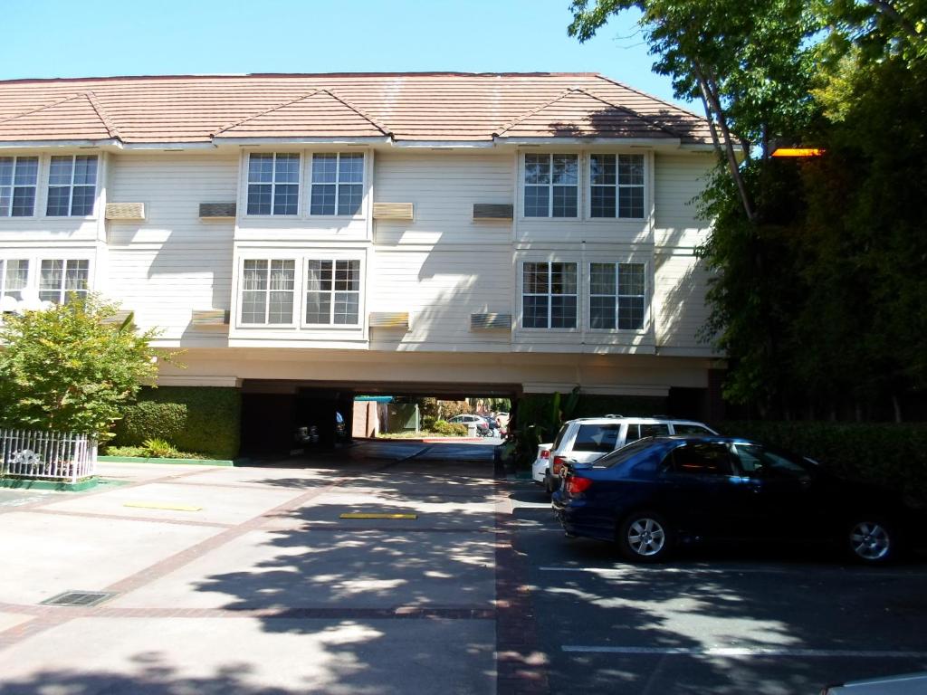 Arena Hotel - Best Parking Hotels in San Jose, CA