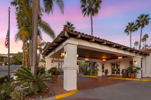 Best Western Plus Hacienda Hotel Old Town - Best Hotels with Airport Shuttle Service in San Diego, CA