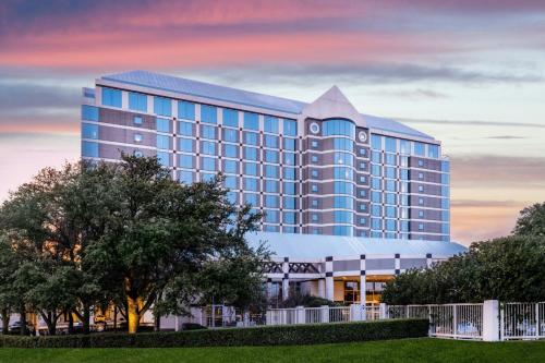 Renaissance Dallas North Hotel - Best Hotels near Parker University, TX