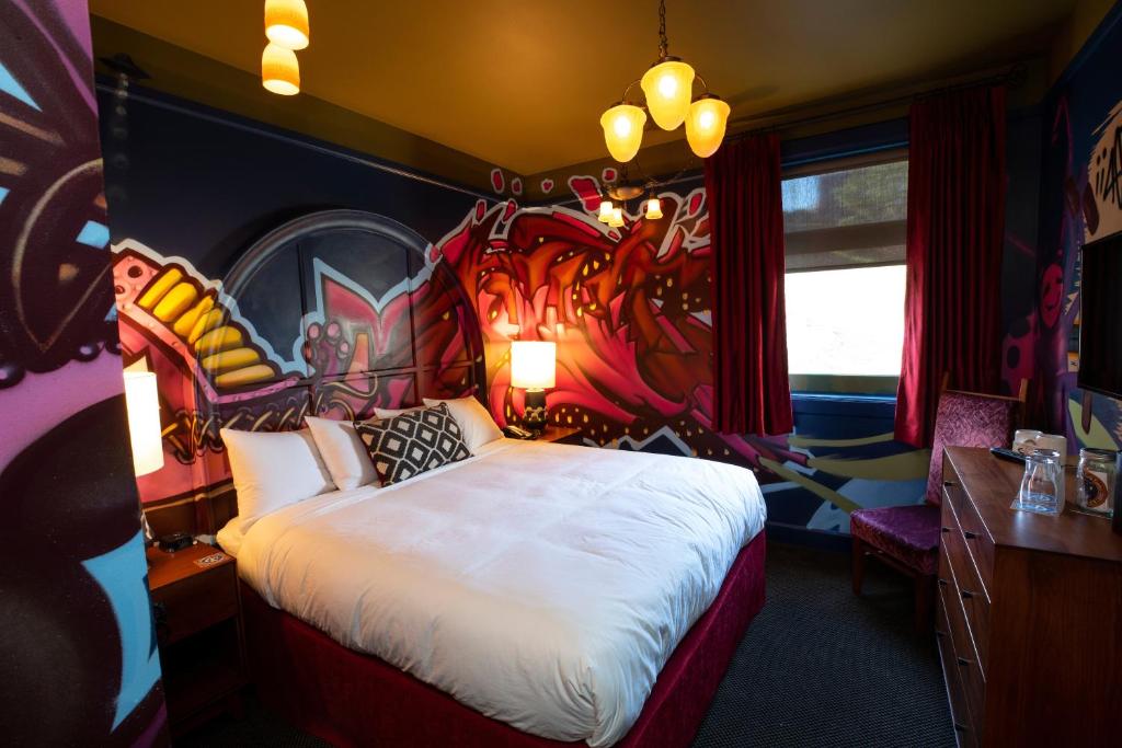 McMenamins Elks Temple - Best Hotels in Washington State