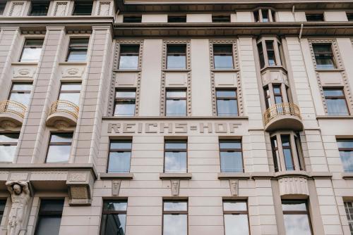 Reichshof Hotel Hamburg - Best Hotels with Free Breakfast in Hamburg