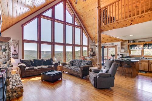 West Virginia Cabin Near Snowshoe Mountain Resort - Best Hotels in West Virginia
