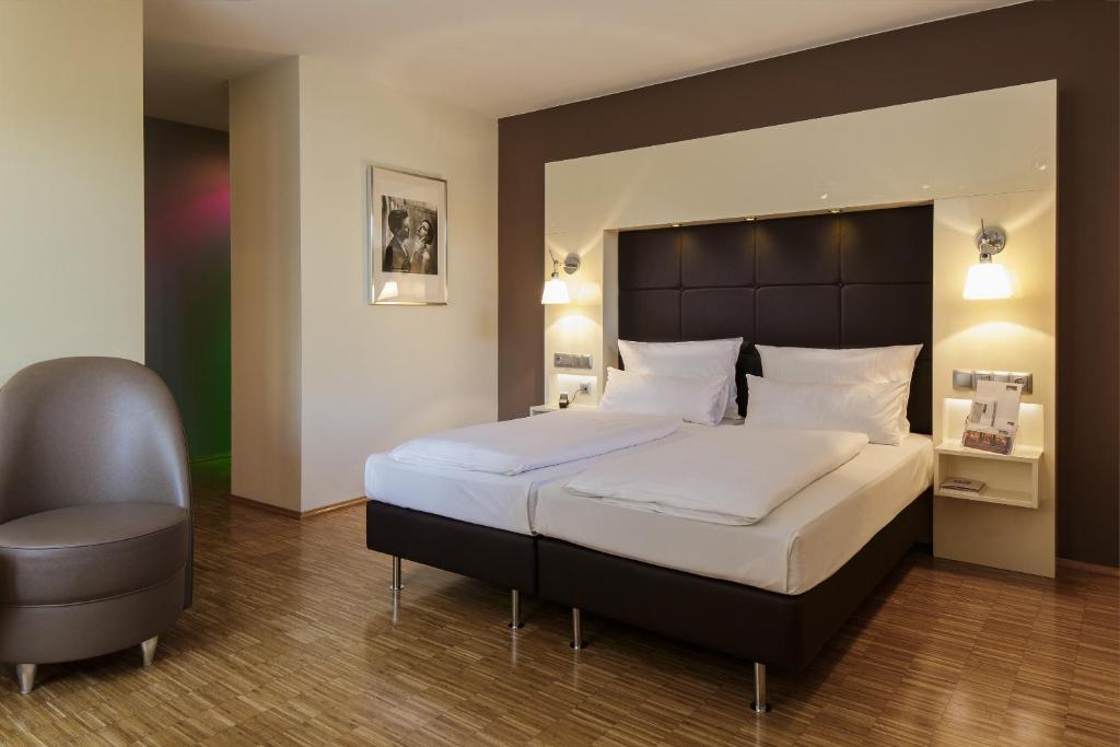 Hotel Santo - Best Hotels with Free Breakfast in Cologne