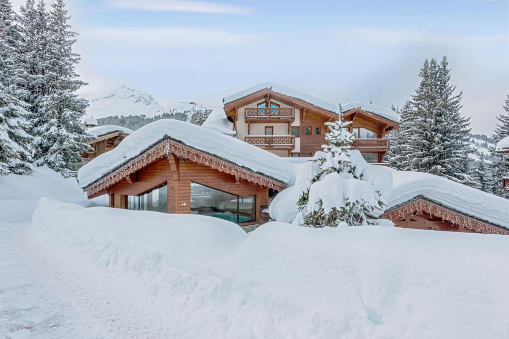 Hôtel Les Sherpas - Best Hotels in Courchevel