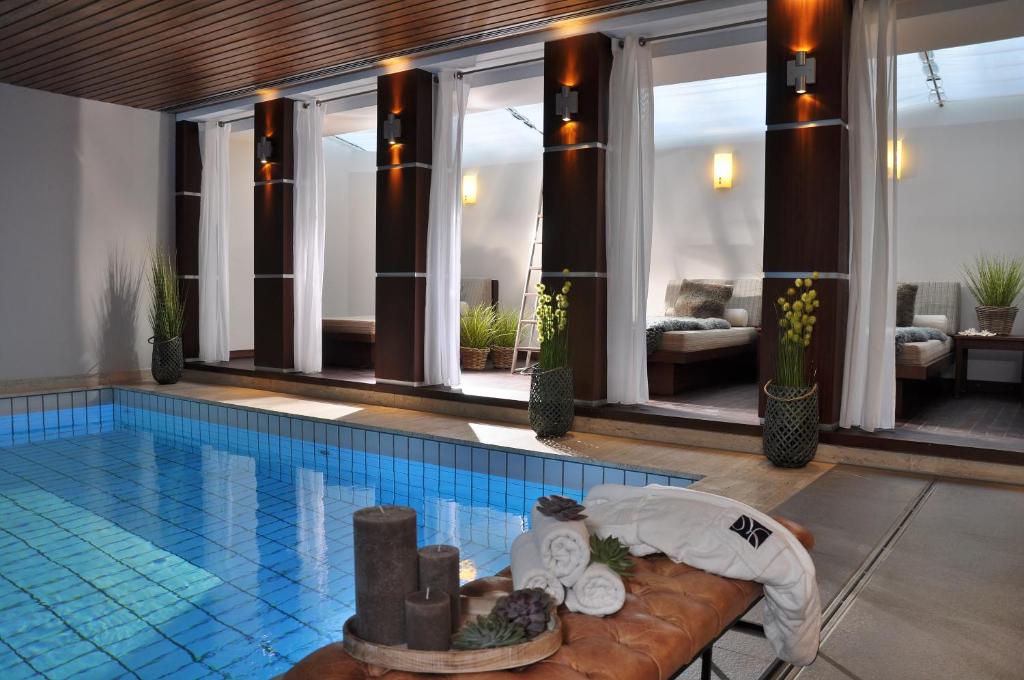 Hotel Eggers Hamburg - Best Parking Hotels in Hamburg