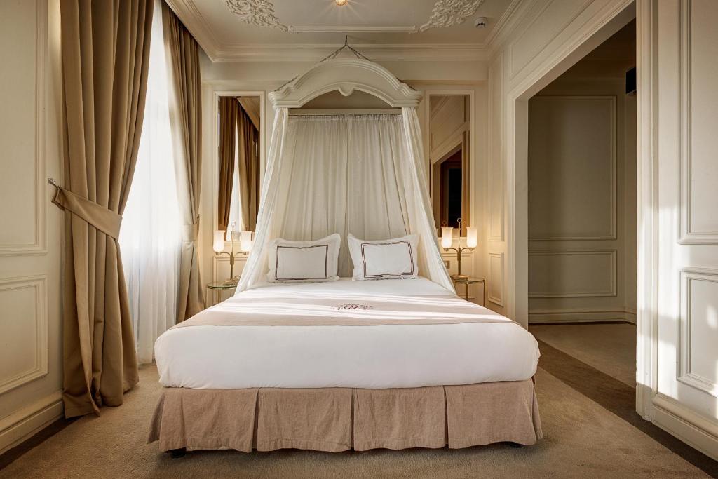 Galata Antique Hotel - Special Category - Best Hotels in Beyoğlu