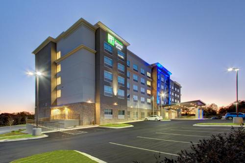 Holiday Inn Express & Suites Charlotte Southwest, an IHG Hotel
