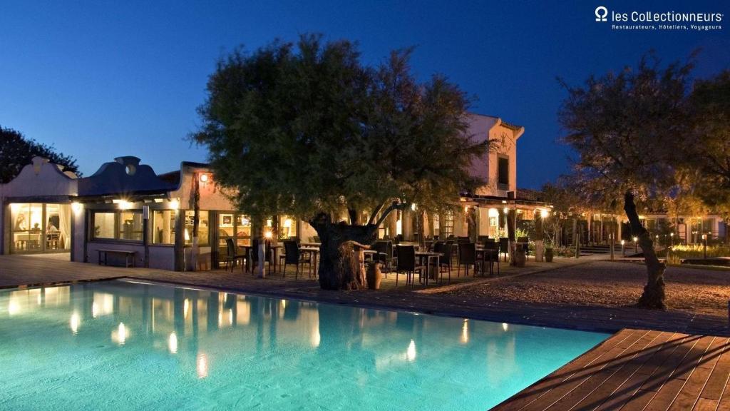 Hôtel Restaurant Les Arnelles - Best Hotels in Provence