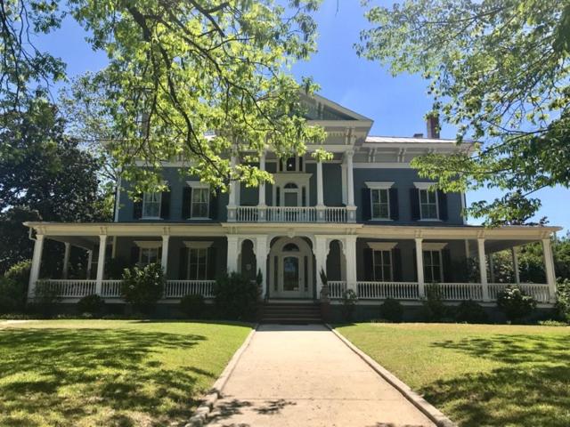 Elmwood 1820 Bed & Breakfast Inn - Best Hotels in North Carolina