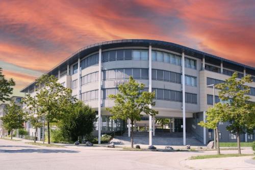FOUR Munich Neue Messe - Best Golf Hotels in Munich