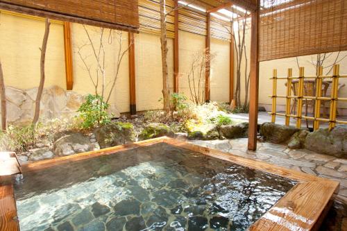 Kutsurogi-no-Yado Nanakawa - Best Hotels in Yufuin