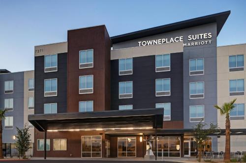 TownePlace Suites by Marriott Phoenix Glendale Sports & Entertainment District - Best Hotels with Free Breakfast in Phoenix, AZ