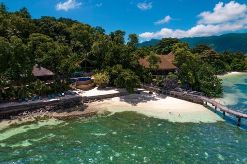 Cerf Island Resort - Best Hotels with Free Breakfast in Seychelles