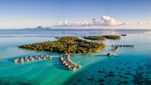 Le Taha'a by Pearl Resorts - Best Beach Hotels in French Polynesia
