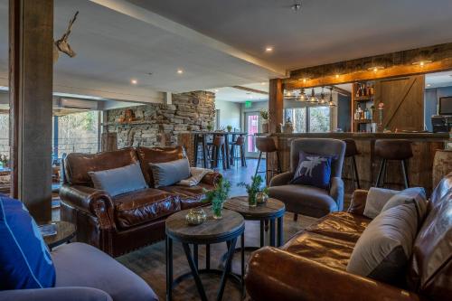 Mountain Meadows Lodge