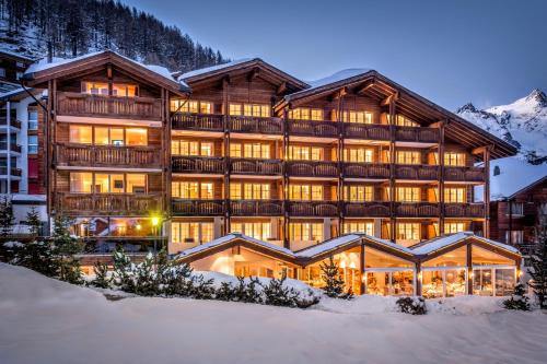 Wellnesshotel Schweizerhof - Best Hotels in Valais