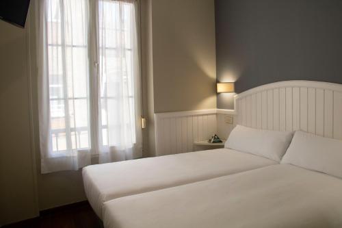 Alda Miramar Rooms - Best Hotels in Costa Brava