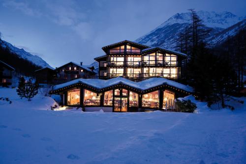 Wellness Spa Pirmin Zurbriggen - Best Hotels in Valais