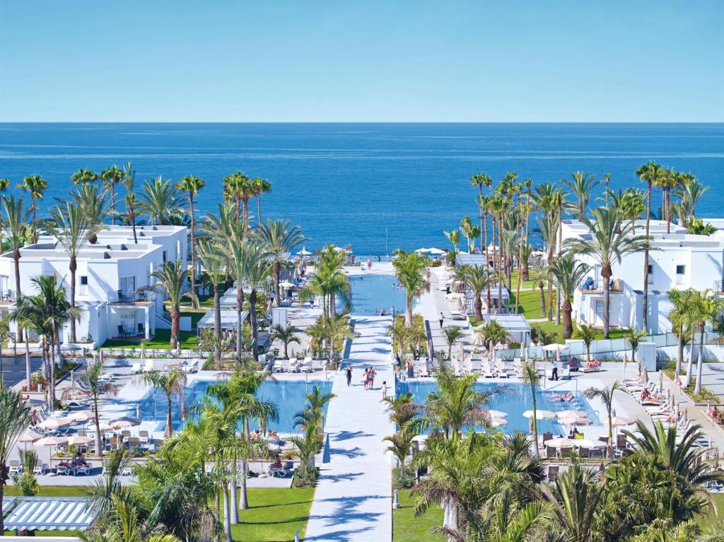 Hotel Riu Palace Meloneras - Best Hotels with Free Breakfast in Canary Islands