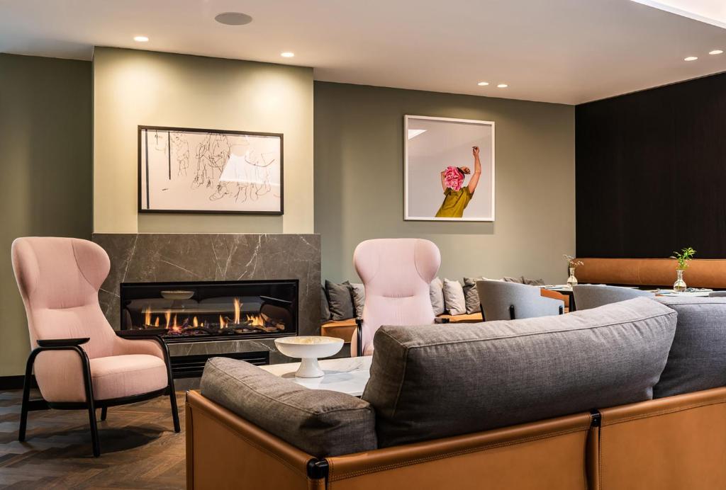 Maximilian Hotel - Best Hotels in Prague