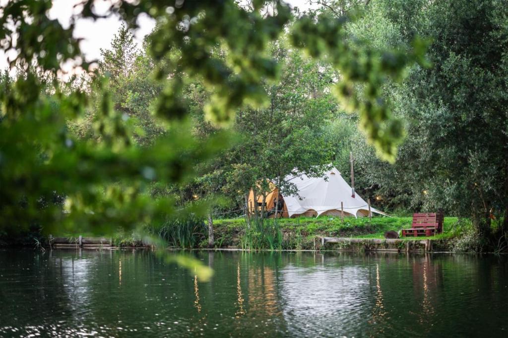 Marston Park - Luxury Lakeside Bell Tents - Unusual UK Hotels