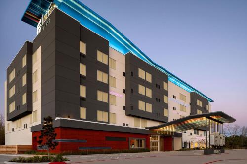 Aloft Houston Shenandoah - The Woodlands - Best Parking Hotels in The Woodlands, TX