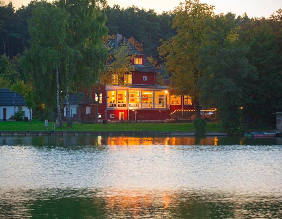 Leutloff's am See - Best Hotels in Oregon