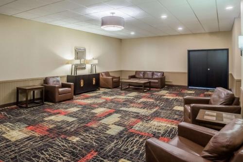 Ramada by Wyndham Grand Forks - Best Parking Hotels in North Dakota