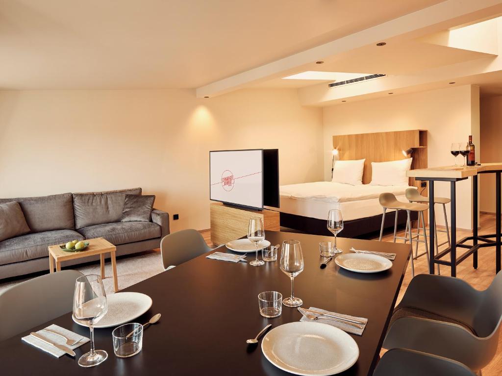 Schwabinger Wahrheit by Geisel - Best Hotels in Munich