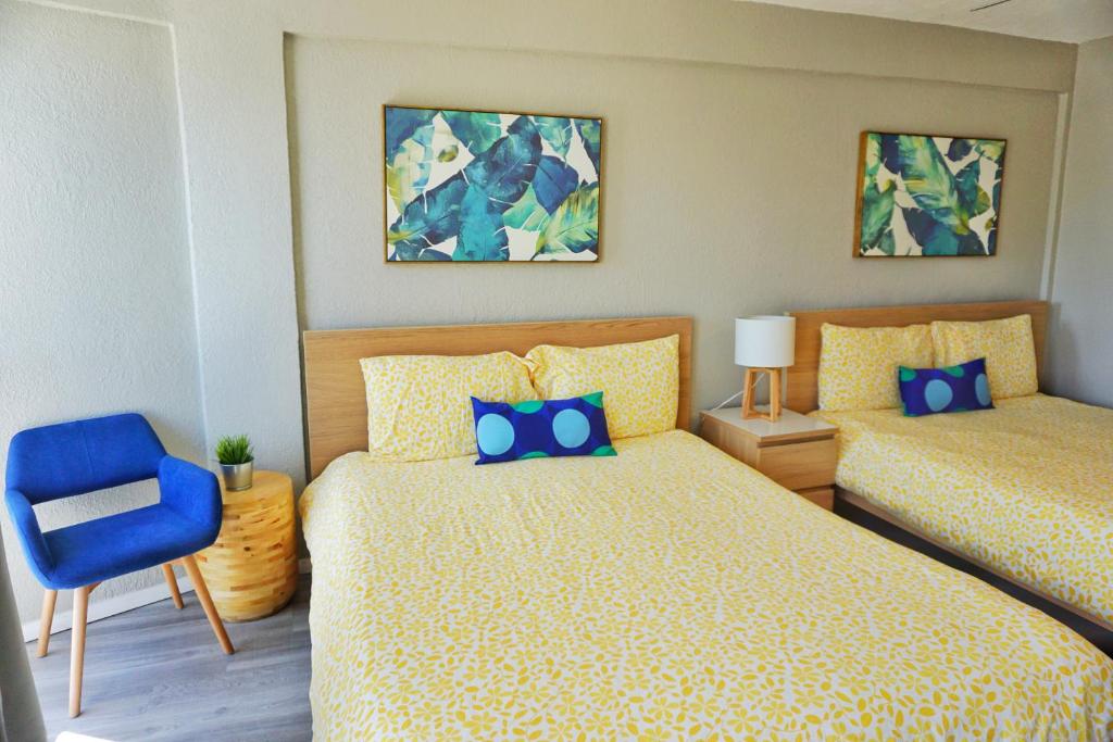 Daytona Inn Studios - Best Pool Hotels in Daytona Beach, FL