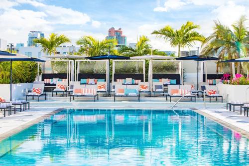 Moxy Miami South Beach - Hotels with Pools in Miami