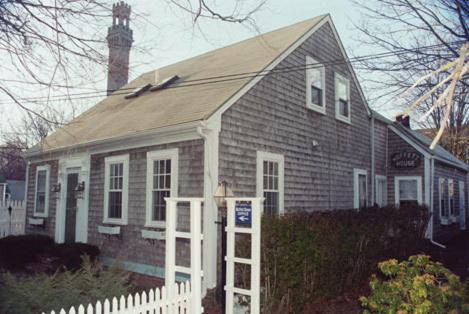 Moffett House Inn - Best Cape Cod Hotels