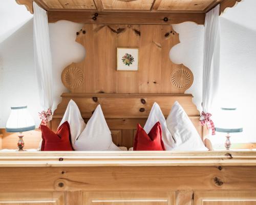 Romantikhotel Almtalhof - Best Hotels in Upper Austria