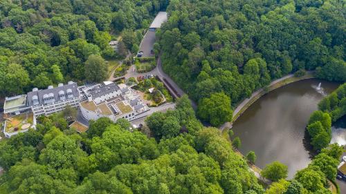 Hotel VierJahreszeiten am Seilersee - Best Hotels in North Rhine-Westphalia