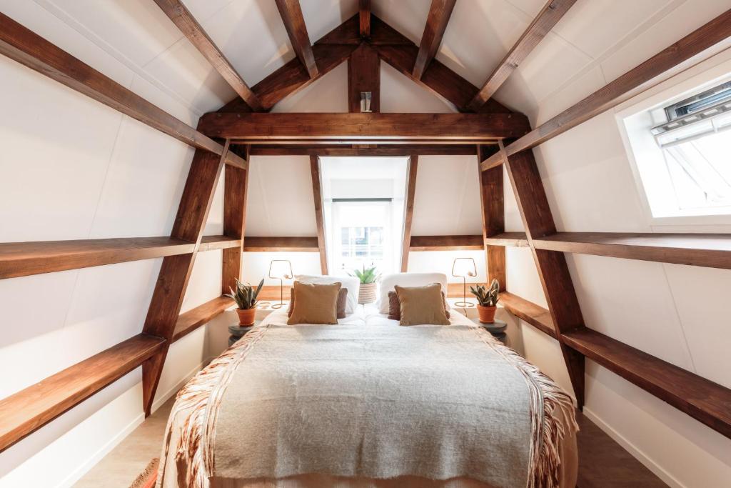 Hotel Dwars - Best Hotels in Amsterdam