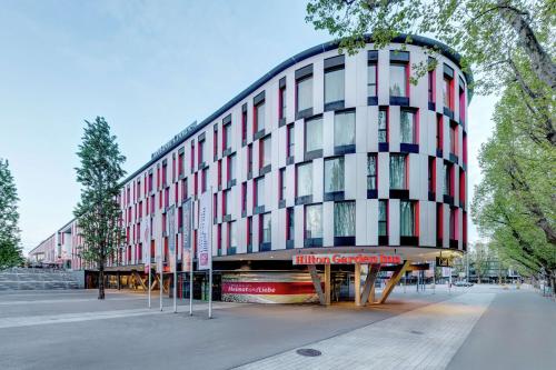 Hilton Garden Inn Stuttgart NeckarPark - Best Business Hotels in Stuttgart