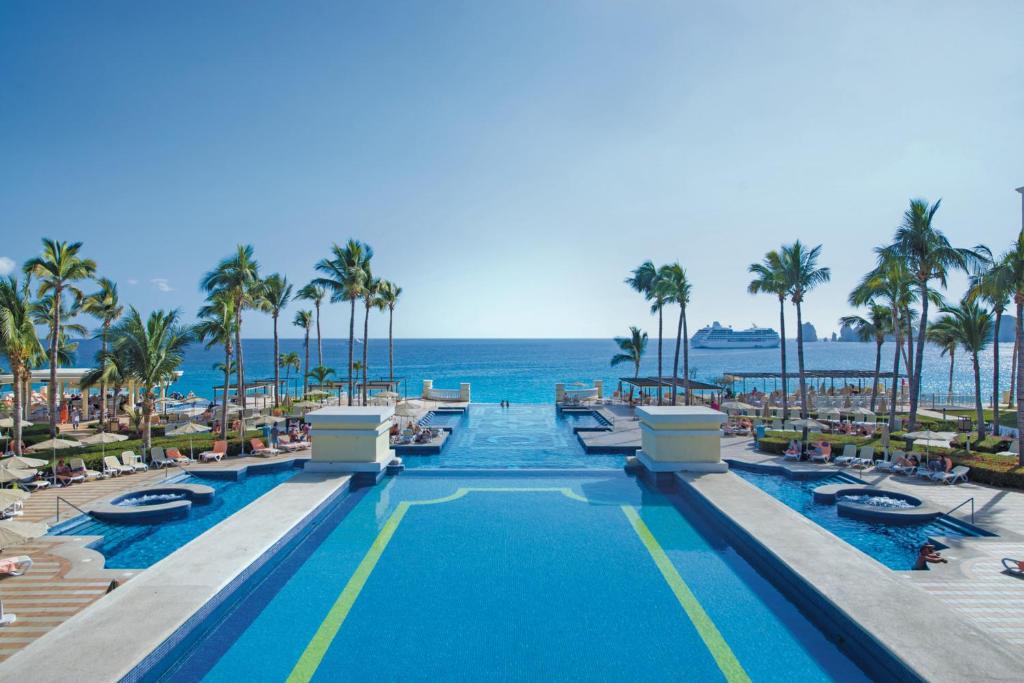 Riu Palace Cabo San Lucas - All Inclusive - Best Family Hotels in Cabo San Lucas